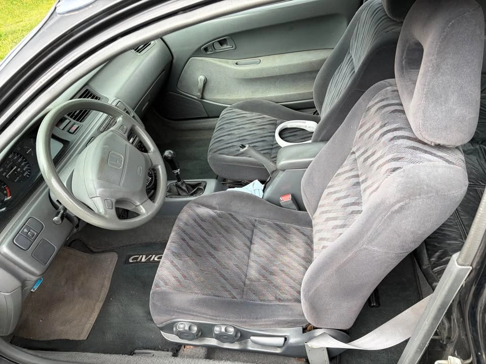1995 Honda Civic DX Hatchback - photo 4