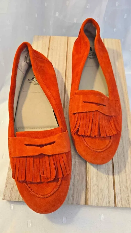 Ladies suede blood orange shoes size 8.5 thumbnail