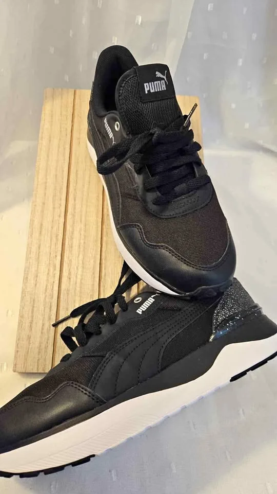 PUMA SOFTFOAM SNEAKERS LADIES SIZE 8 thumbnail