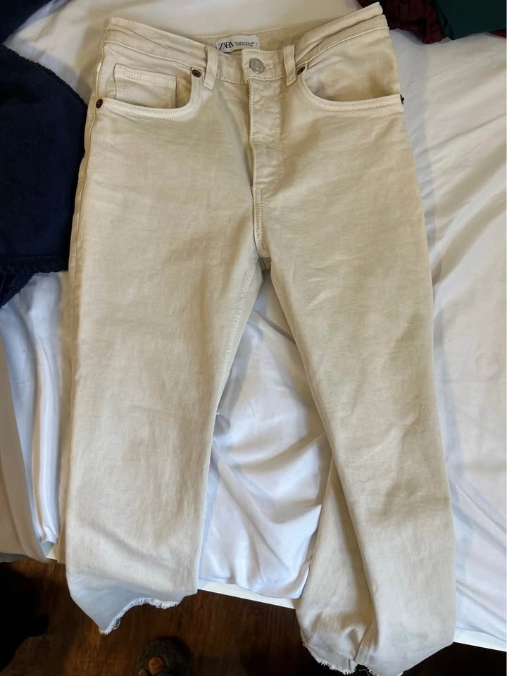 Zara Jeans Size 4 in Cream - photo 3