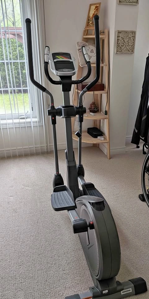 Sunny Health & Fitness Magnetic Elliptical Trainer SF-E3912