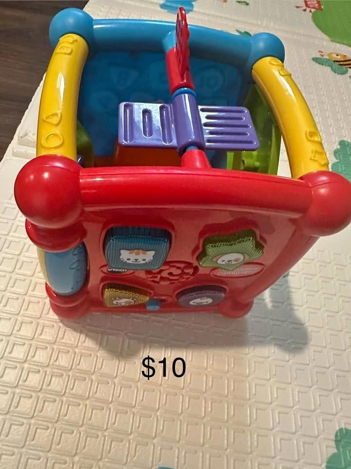 VTech Busy Learners Activity Cube