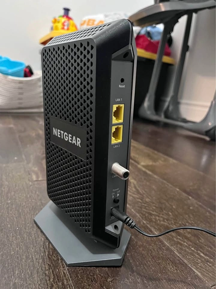 Netgear CM1100 Modem & Linksys EA9500 WiFi Router