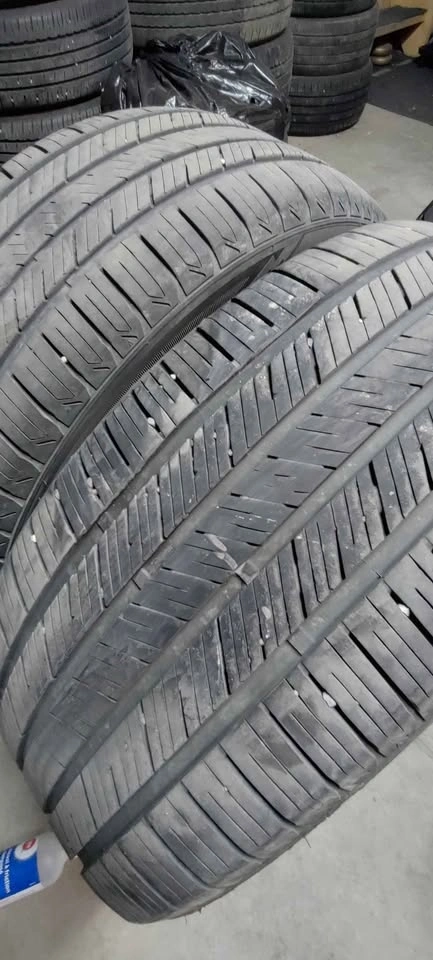 2x 275/45R21 Paragon Allseasons Tires - photo 2