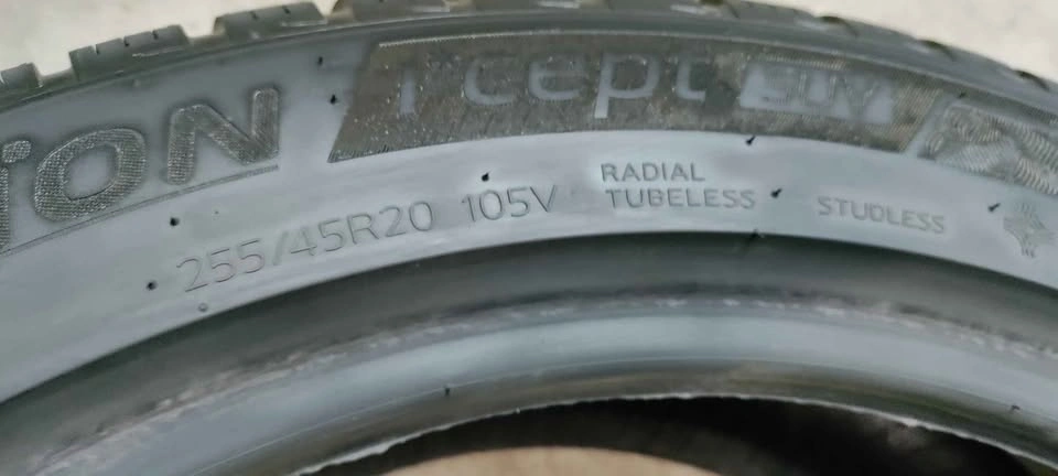 255/45R20 Hankook Winter i*cept Tire - photo 2