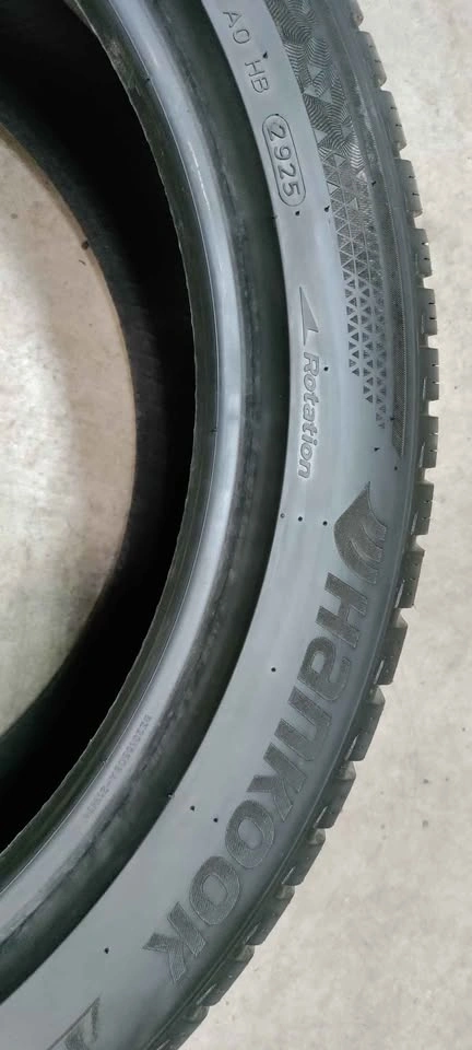 255/45R20 Hankook Winter i*cept Tire - photo 3