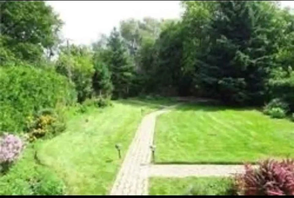 3 Beds 1 Bath - Apartment - photo 5