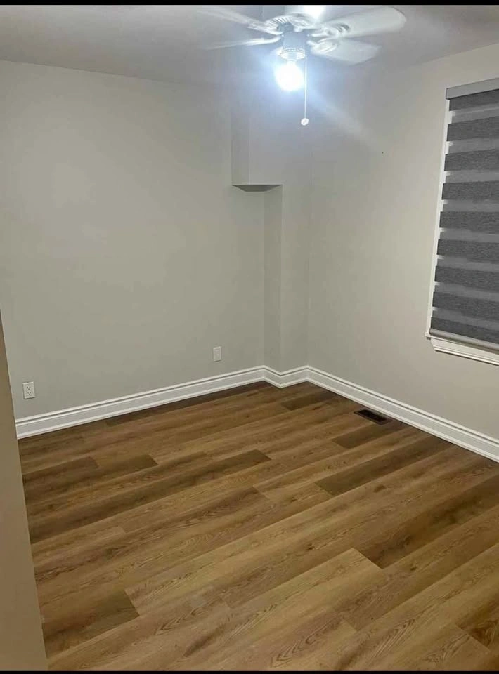 3 Beds 2 Baths - House