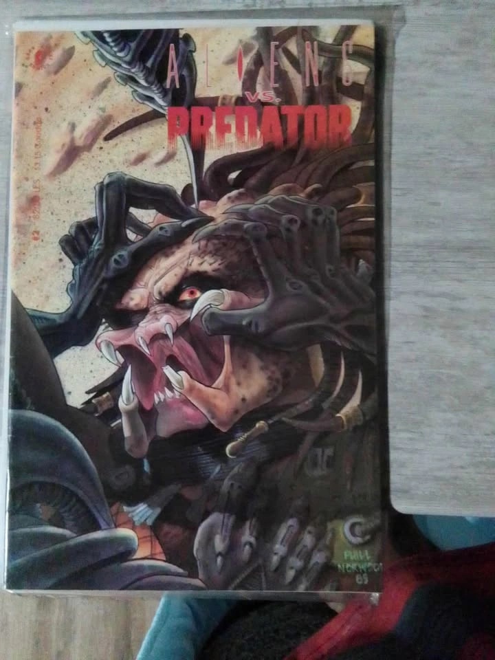 Marvel Sabre Tooth #1, Aliens vs Predator #1 & #3 Comics - photo 3