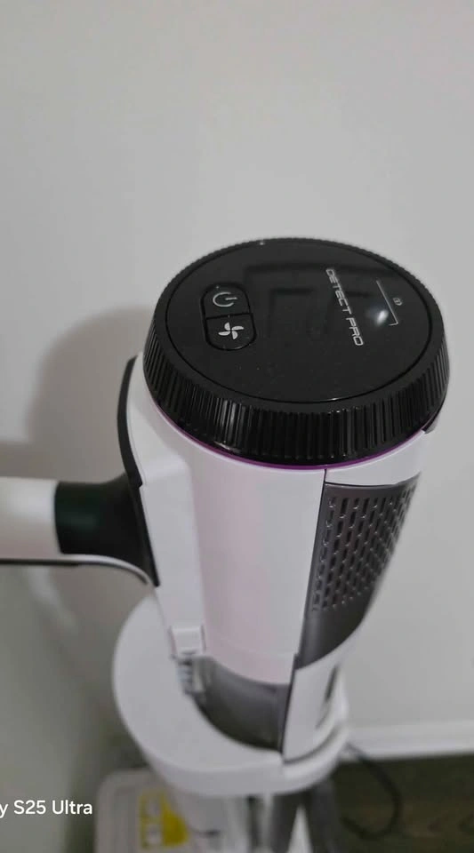 Used Shark Detect Pro Cordless Vacuum w/ Self-Empty - photo 3
