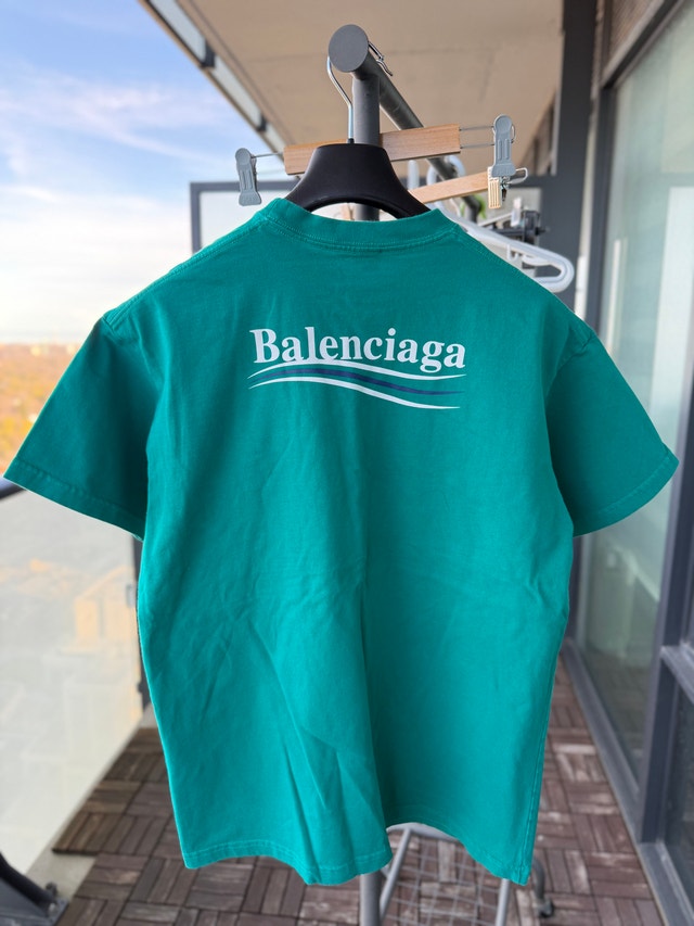 Balenciaga T-shirt - photo 2