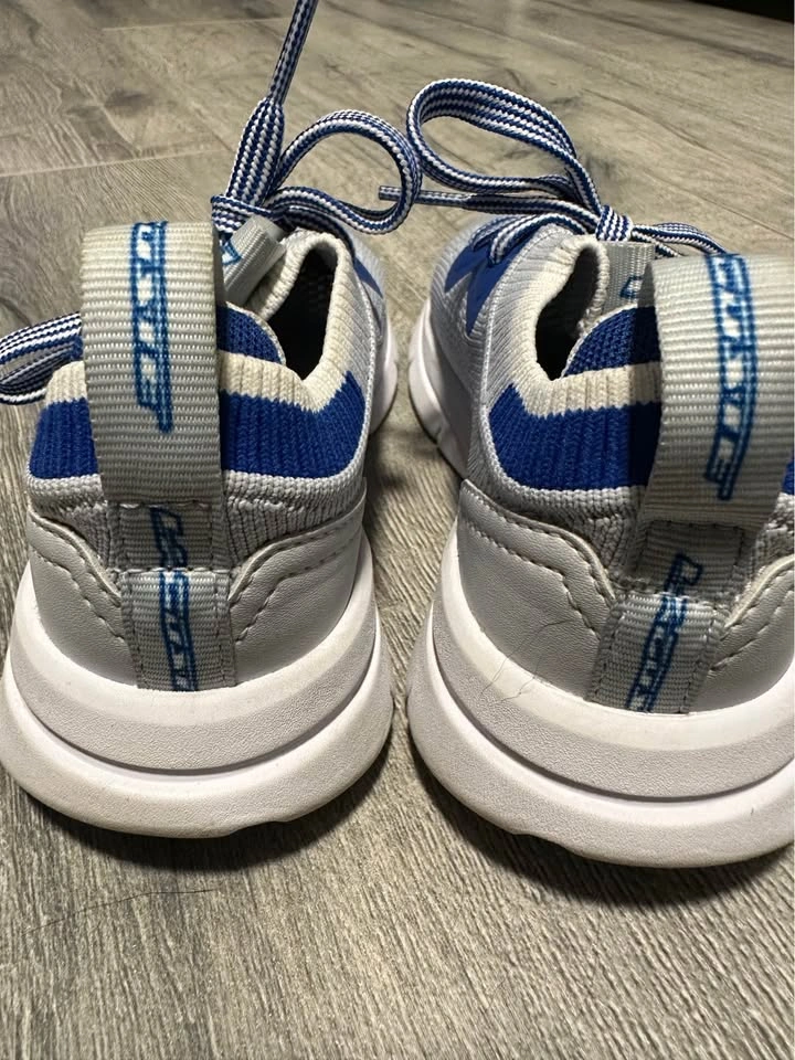 Lacoste sneakers size 12 for boy - photo 4