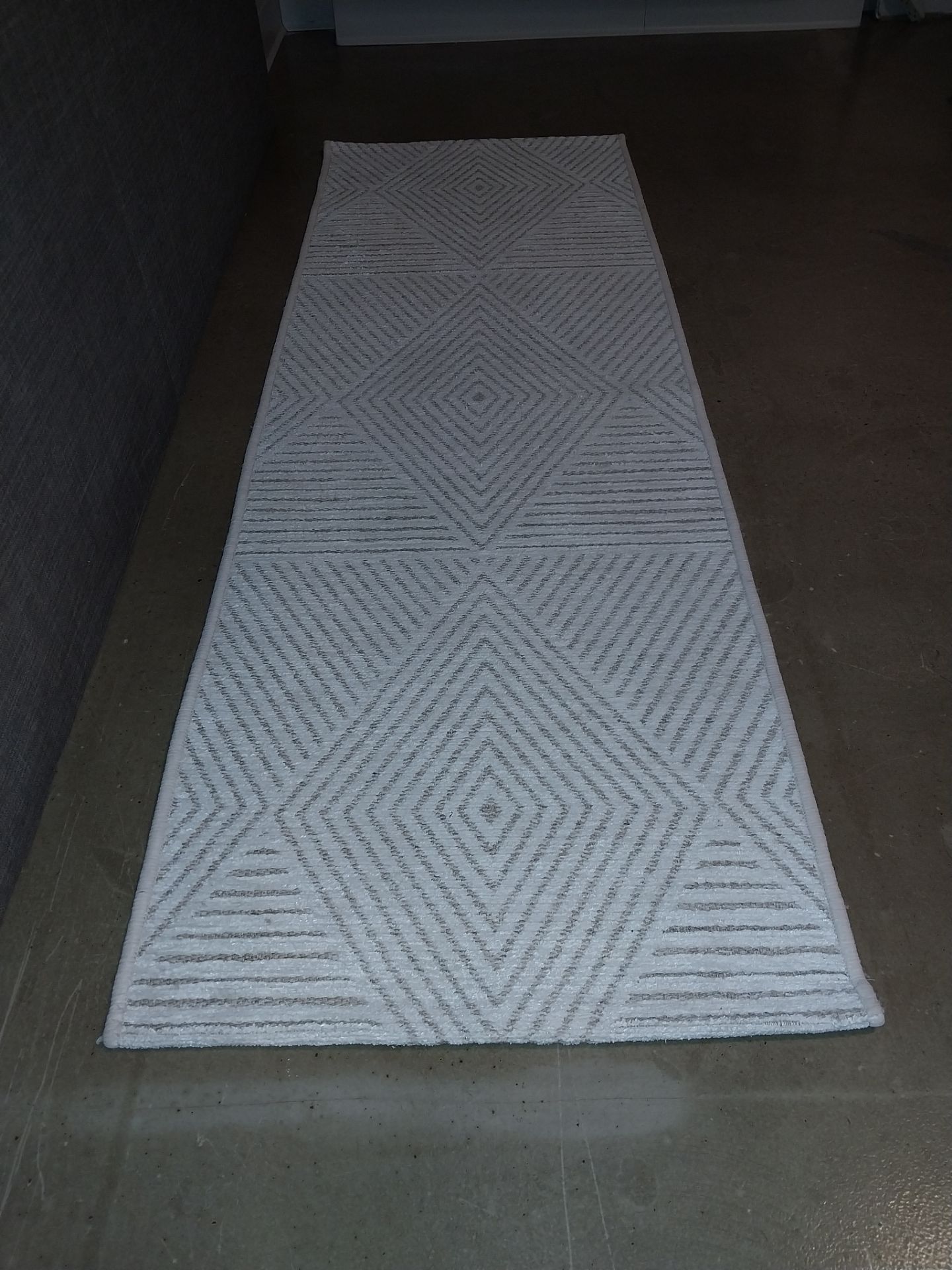 Bright Runner Rug – Like New - photo 3