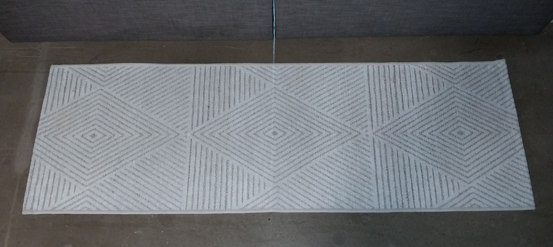 Bright Runner Rug – Like New - photo 5