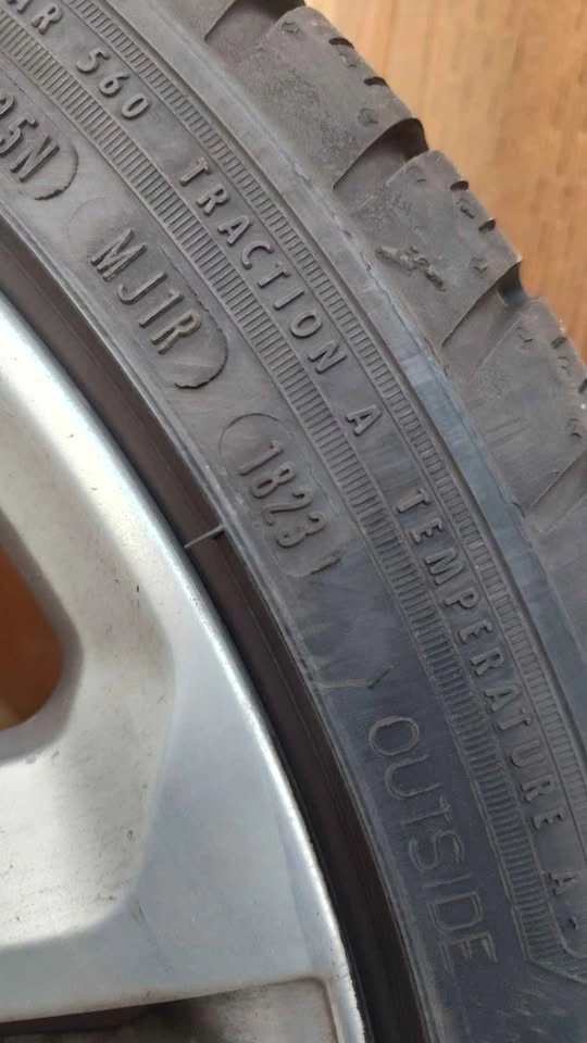 Good Year Eagle All Season 225/40/R18 on VW Rims - 2023 MFG Date - photo 5