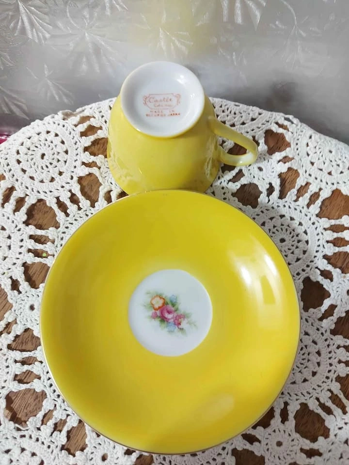 Castle China Demitasse Cup & Saucer - Occupied Japan - photo 2