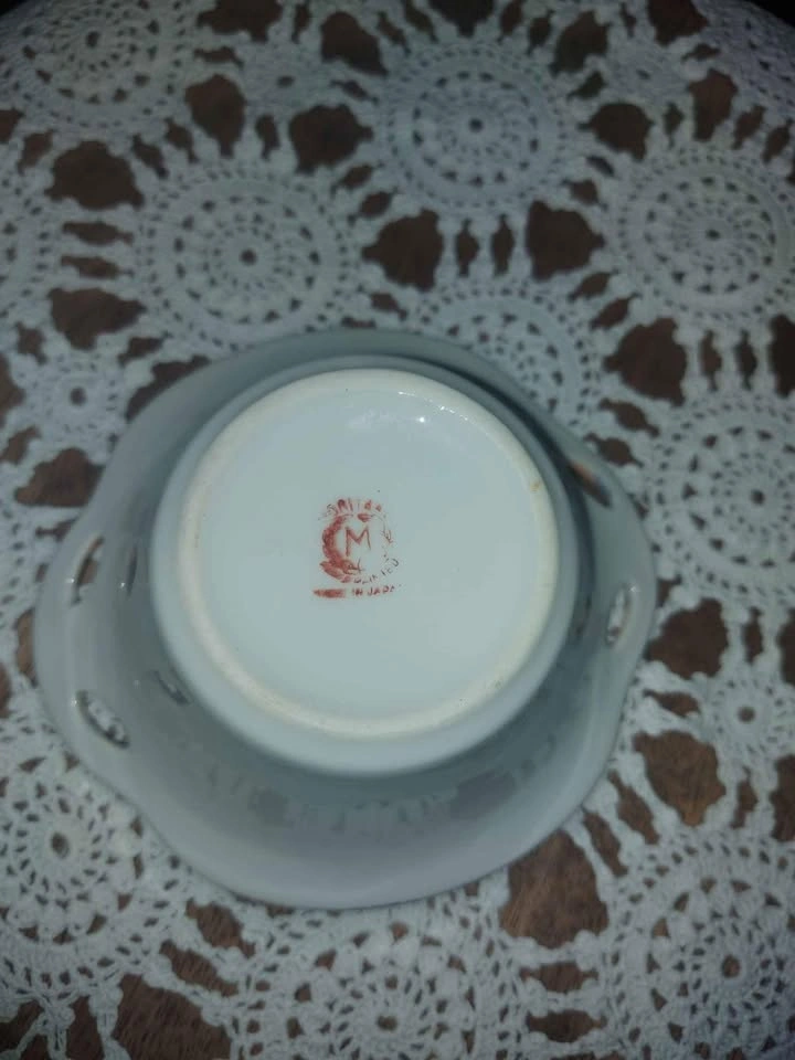 Vintage NORITAKE JAPANESE Handpainted Slit Two-Handled Bowl - photo 2