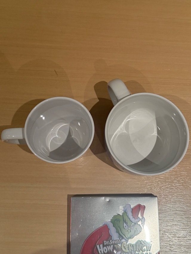 Grinch DVD and Mugs - photo 5