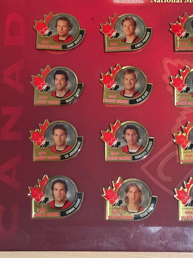 Hockey Canada 2006 Pin Set - photo 2