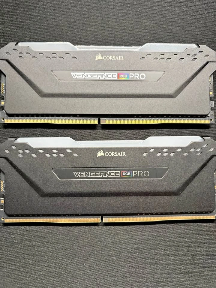 Corsair DDR4 3200mhz C16 2x8GB RAM