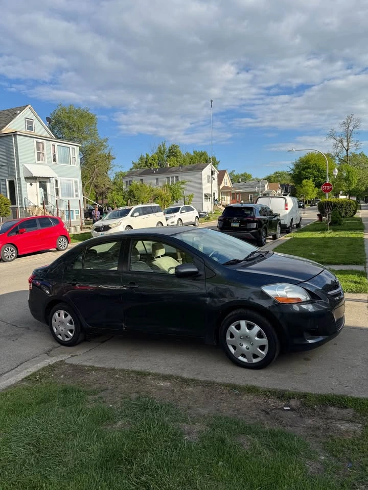 2008 Toyota Yaris L Sedan 4D - photo 4