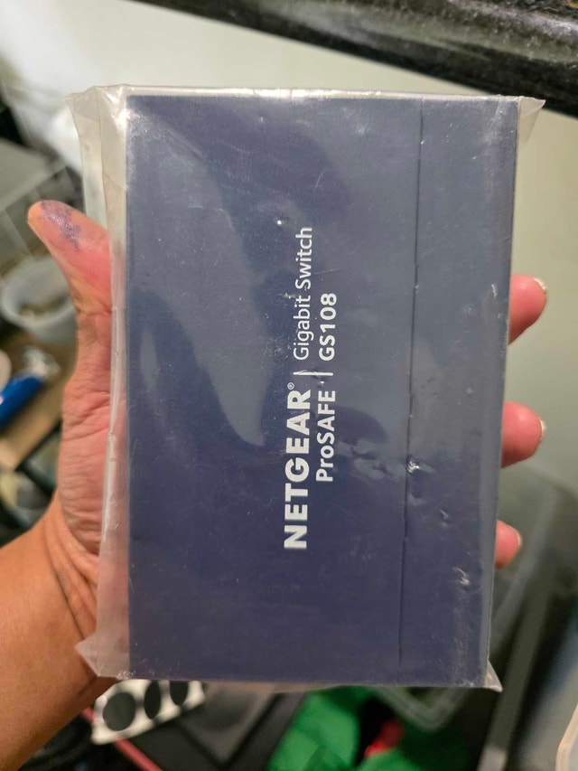 NEW NETGEAR ProSAFE 8-Port Gigabit Switch (GS108v4) Still Sealed