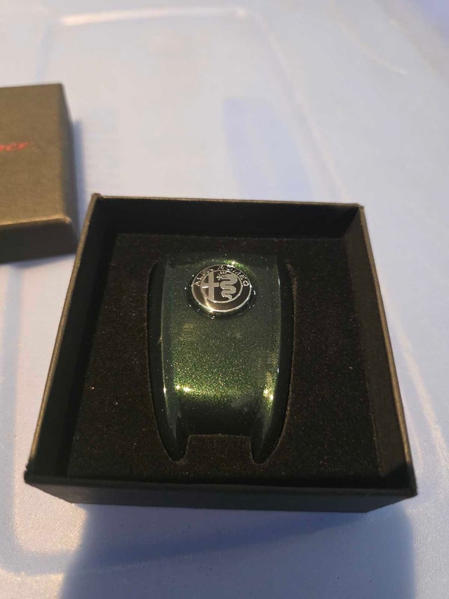 OEM Alfa Romeo Key Fob Cover - Montreal Green - photo 2