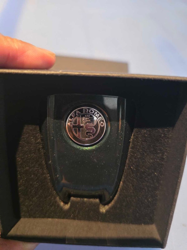 Alfa Romeo Key Fob Cover - Montreal Green (MOPAR) - photo 3