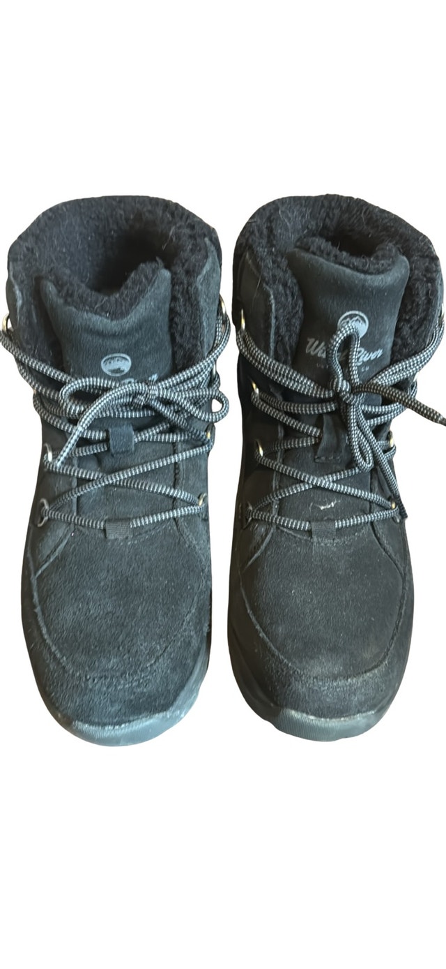 WindRiver Boots - Size 7