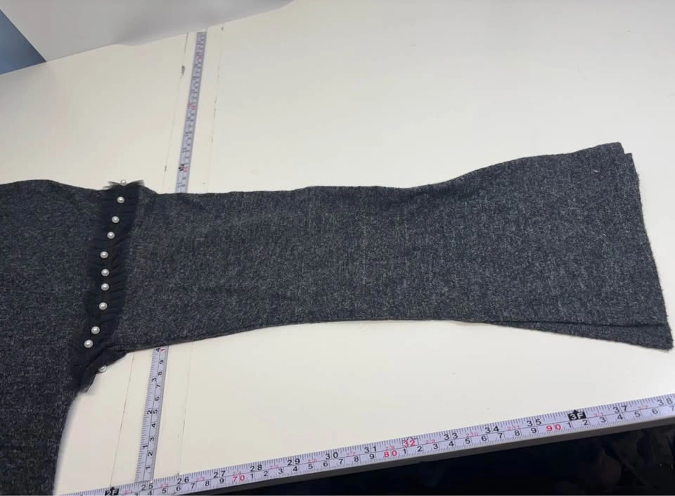 Coin 1804 Gray Pearl Embellished Bell Sleeve Sweater Size Small - photo 3
