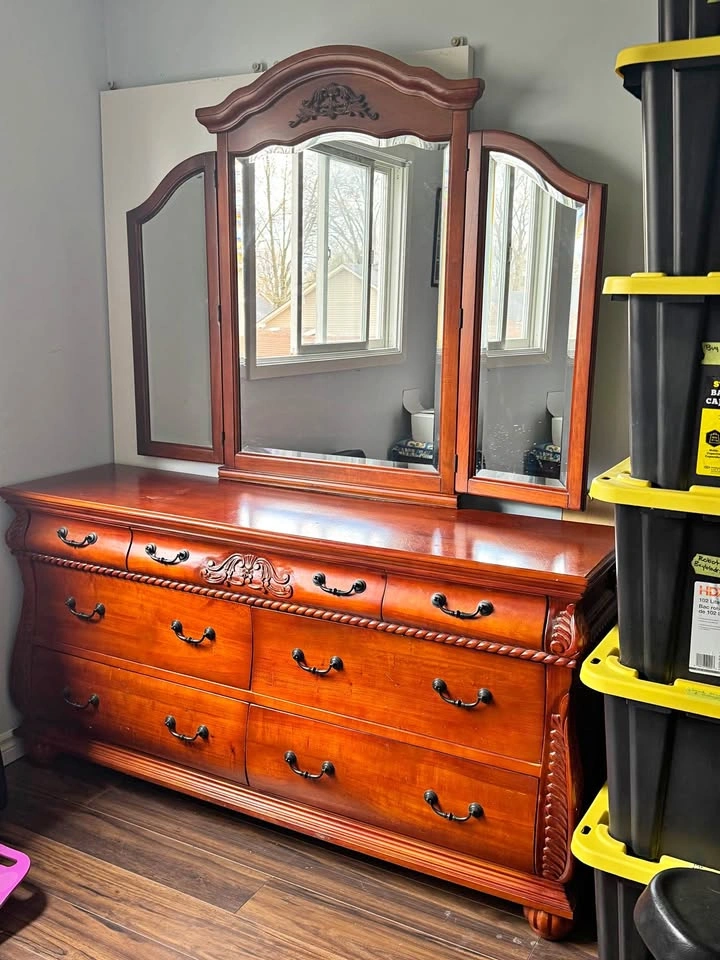King Bedroom Set Traditional Triple Mirror Dresser