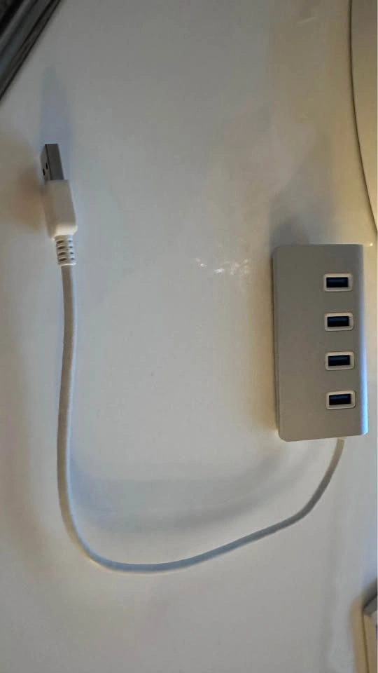 4 Port USB Hub - photo 2