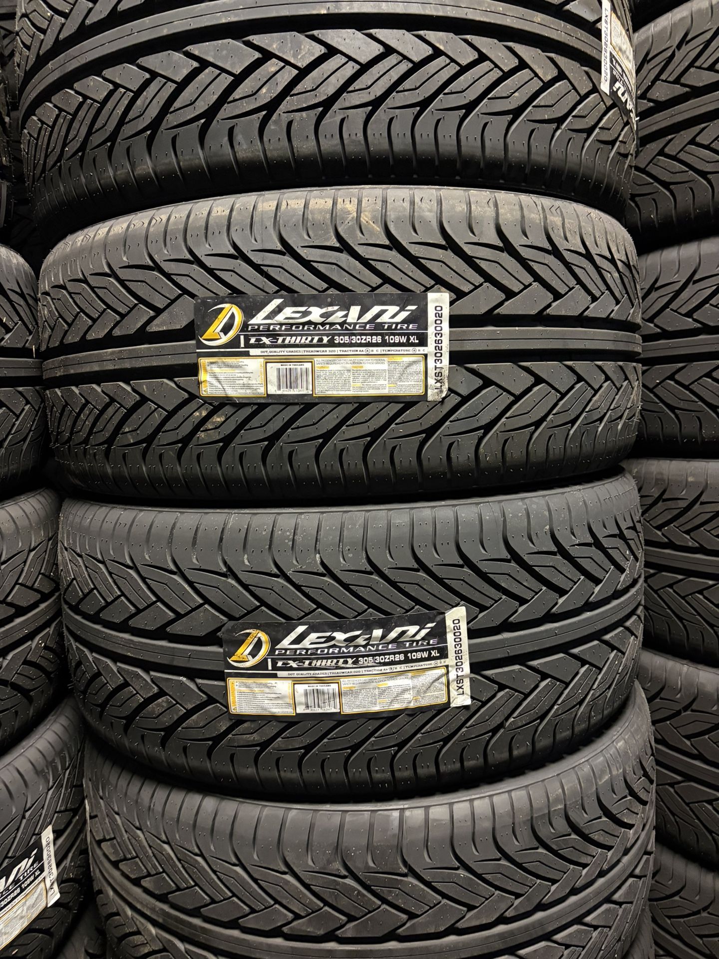 Lexani LX-Twenty Tires - 305/30/26 - photo 2