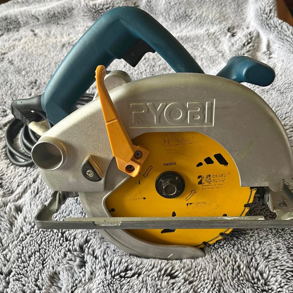 Ryobi CSB1308 7 1/4in 13 Amp Circular Saw w/ Case