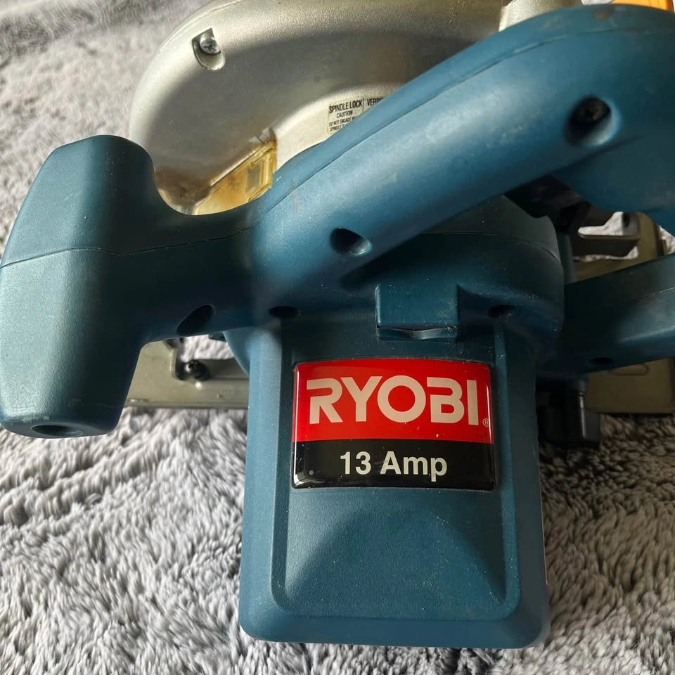 Ryobi CSB1308 7 1/4in 13 Amp Circular Saw w/ Case - photo 2