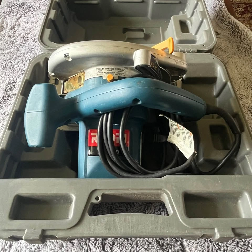 Ryobi CSB1308 7 1/4in 13 Amp Circular Saw w/ Case - photo 4