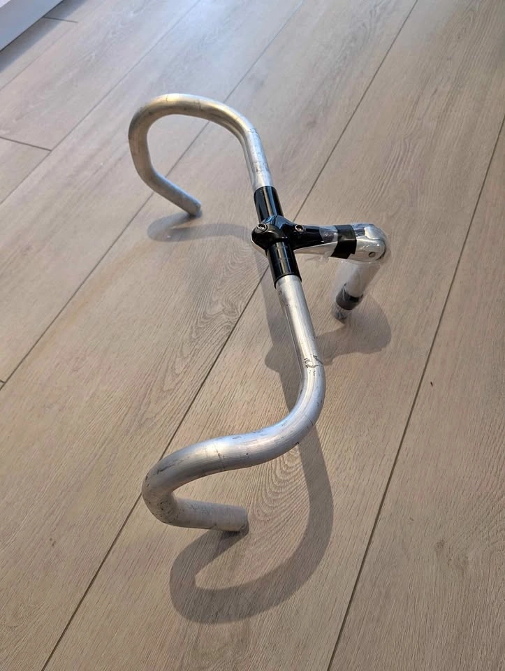 Giant Dropbar + Adjustable stem
