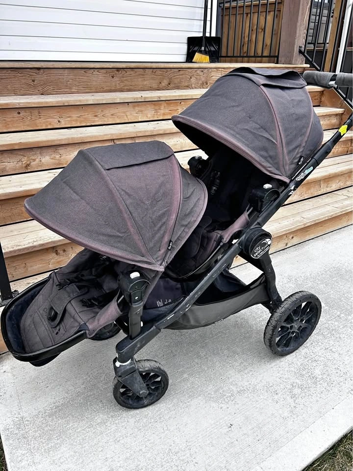 Baby Jogger City Select Lux Double Stroller with Bassinet