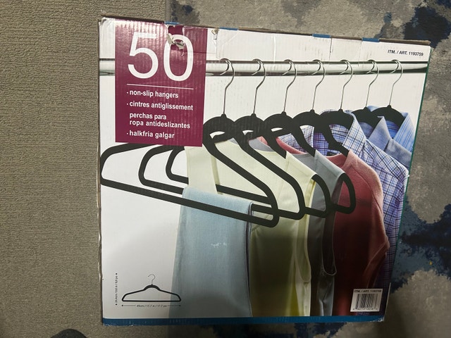 Brand New 50 Non-Slip Velvet Garment Hangers - photo 5