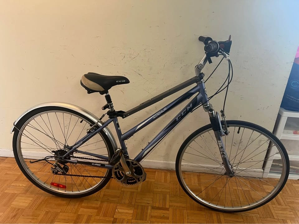16” frame CCM Avenue Women’s bike - photo 2