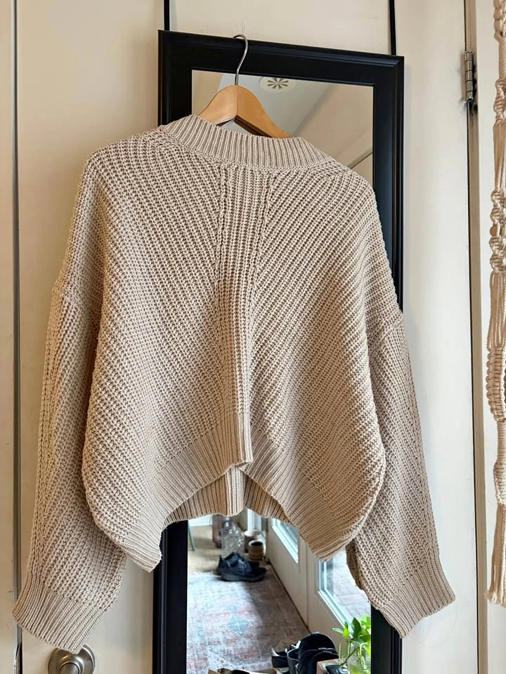 Mango Chunky Knit Beige Mock Neck Cropped Sweater - Small