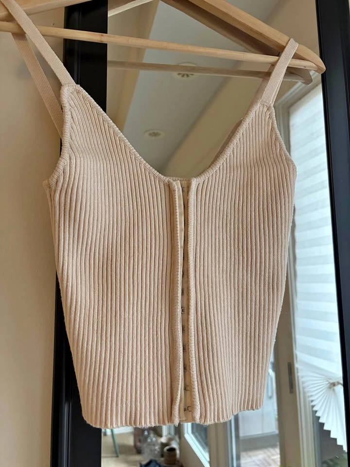 Zara Ribbed Knit Hook-and-Eye Camisole - Medium