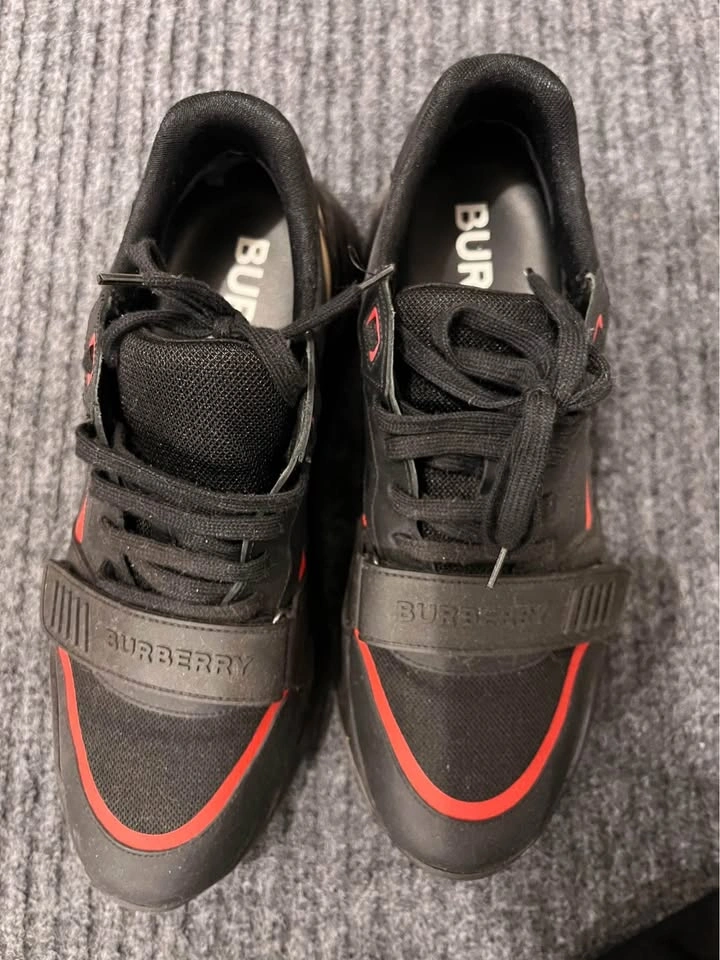 Burberry Man Shoes Authentic - photo 3
