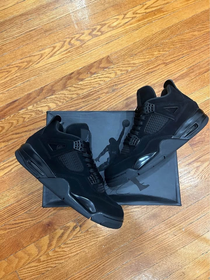 Jordan 4 Black Cat Size 8