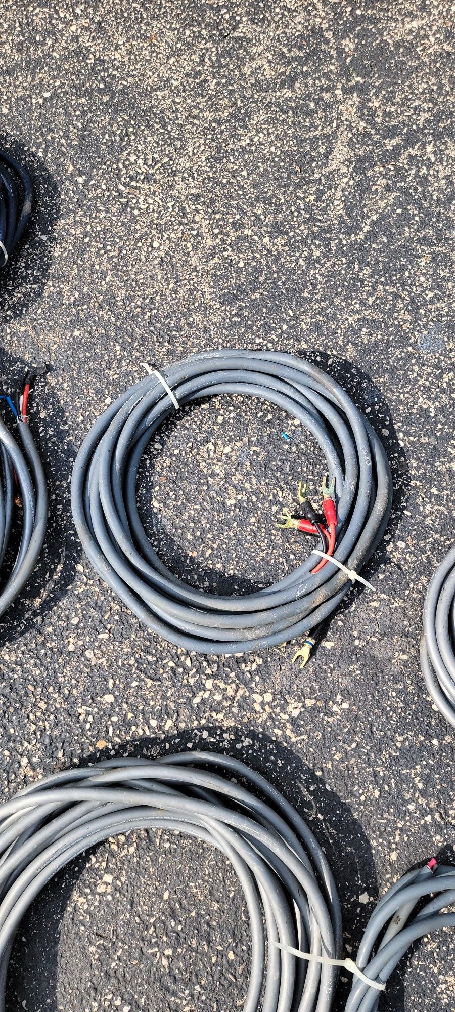 A Bunch Of Miscellaneous Speaker Wire - photo 4