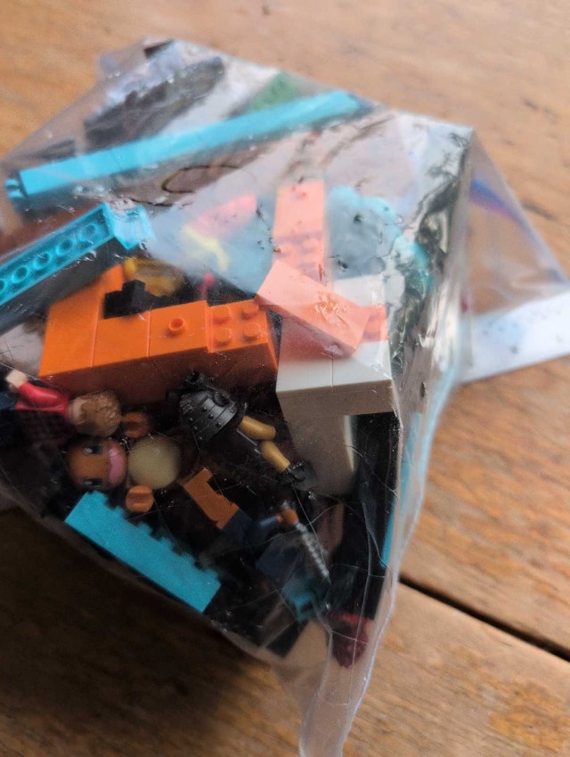 Lego assorted blacks bag 5 - photo 4