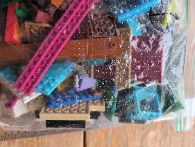 Lego Random Parts. Bag 1 - photo 2