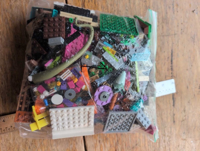 Lego Random Parts. Bag 1 - photo 3