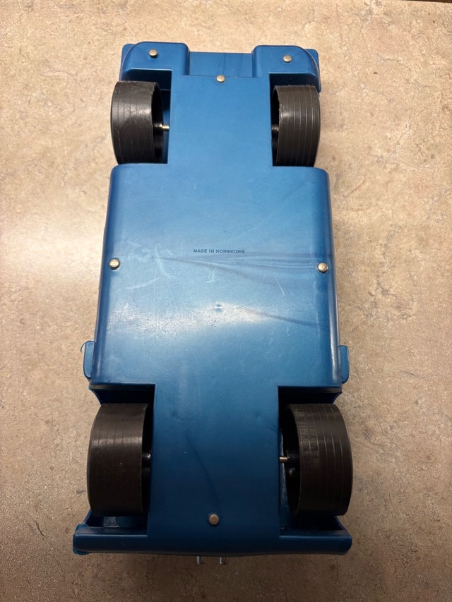 70’s Blue Chaparral 2E Race Car Toy - photo 3