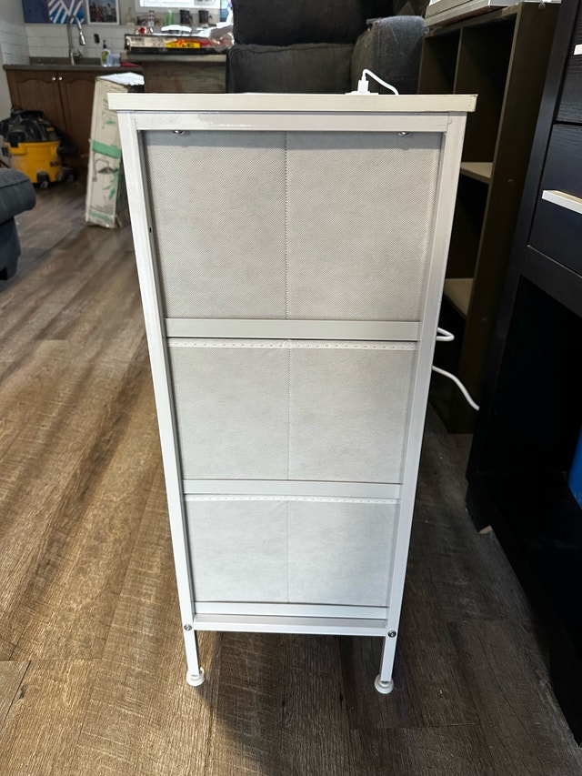 8 Drawer Fabric Dresser w/ outlet & USB - photo 5